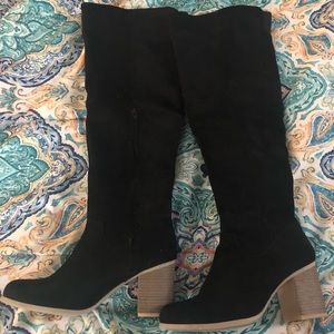 Knee high heeled suede type material